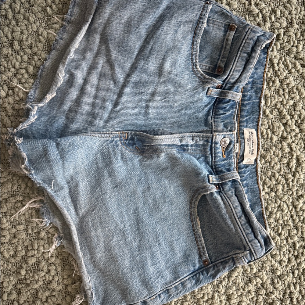 Abercrombie curve love shorts